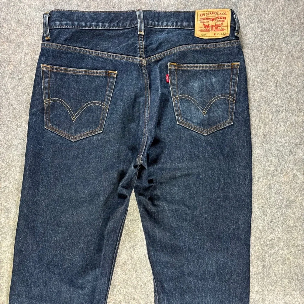 VTG Levi's 505 Regular Fit Dark Wash Denim Jeans Mens 36x32 (36x33) Workwear Y2K